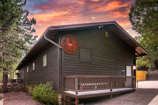 $1,649 | 1042 South Hunter Creek Drive, Unit 1, Payson, AZ 85541