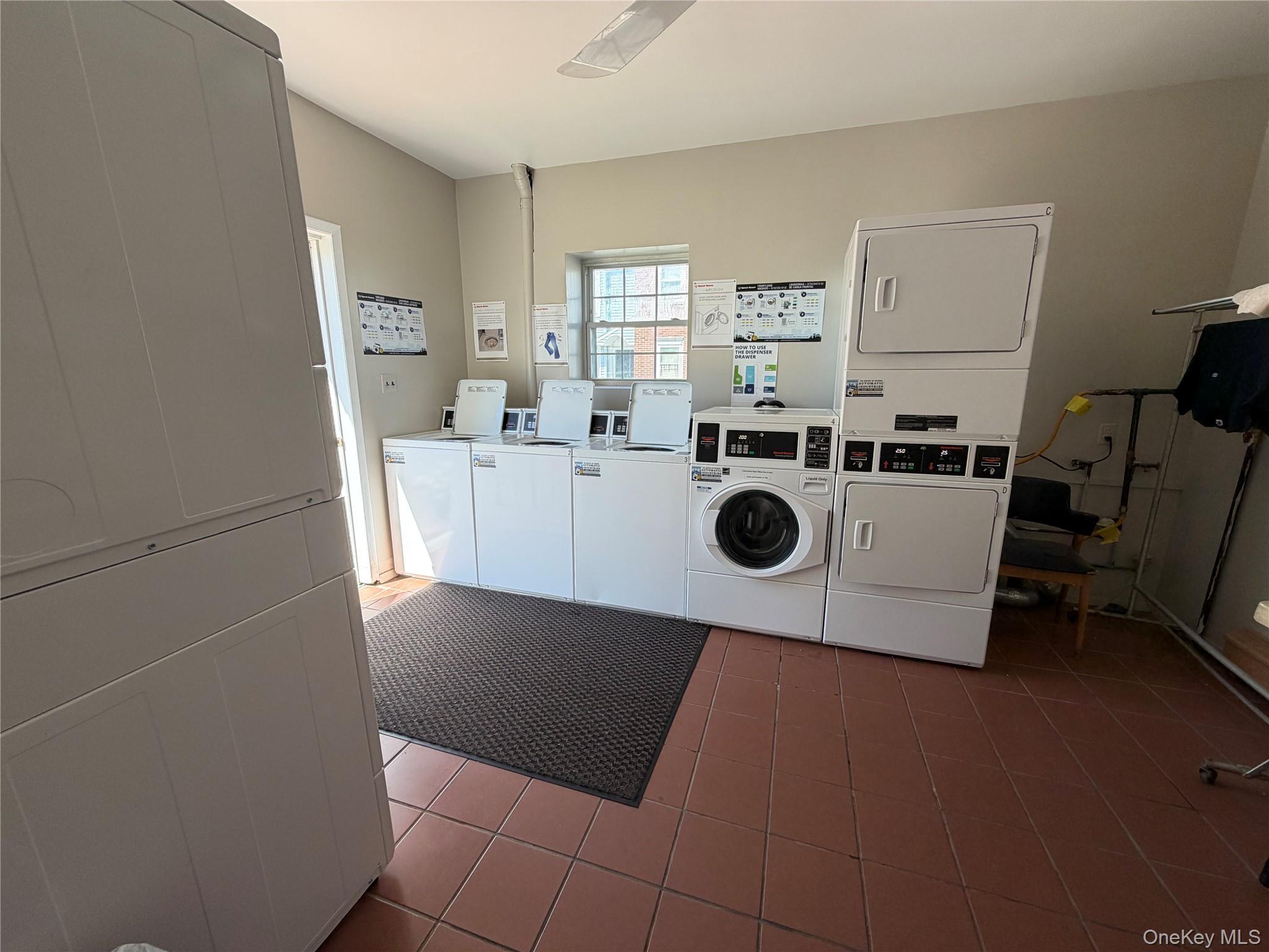 44 Athens Court West Babylon, NY 11704 - Photo 14 of 14