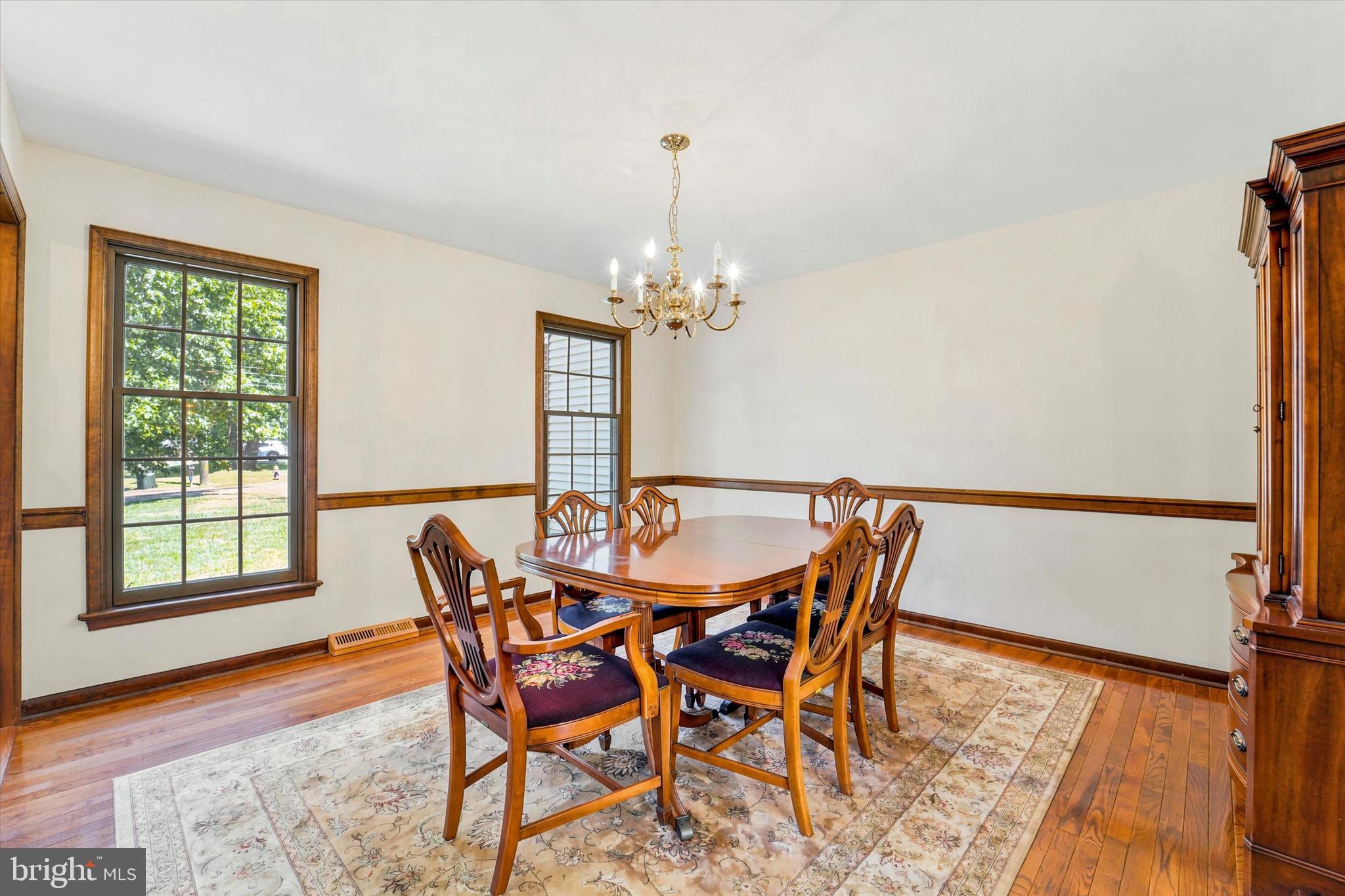 1980 Terwood Road Huntingdon Valley, PA 19006 - Photo 14 of 48 a dining room with furniture and window