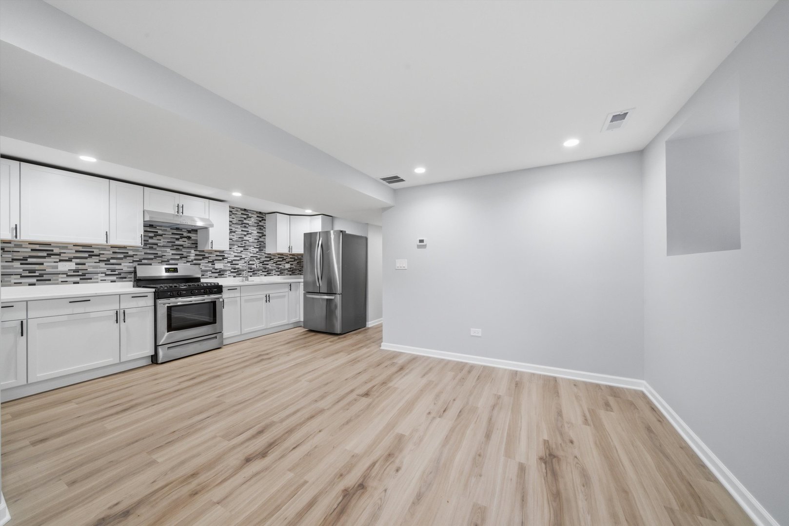4532 West Maypole Avenue Chicago, IL 60624 - Photo 22 of 33 Gallery Image 22