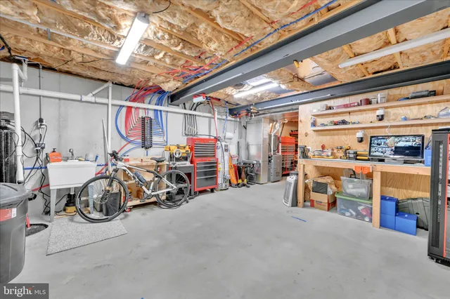 $474,900 | 109 James Drive, New Holland, PA 17557