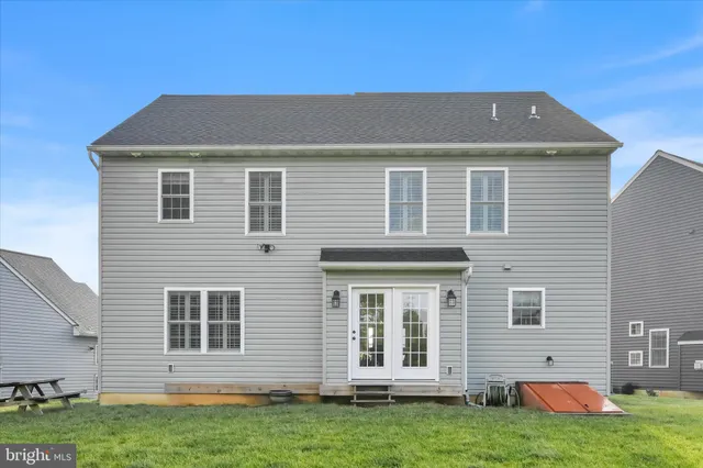 $474,900 | 109 James Drive, New Holland, PA 17557