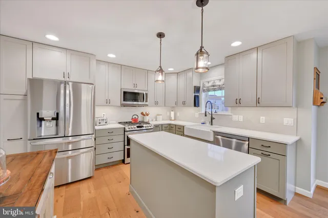 $474,900 | 109 James Drive, New Holland, PA 17557