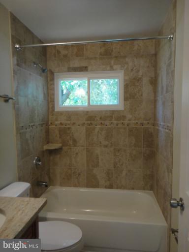 101 North Hickory Road Sterling, VA 20164 - Photo 14 of 19 Bath 2