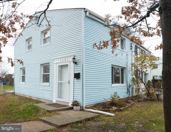 $2,100 | 5627 8th Street South, Arlington, VA 22204
