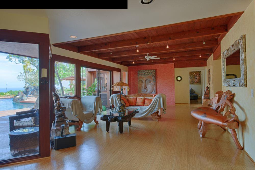 107 West Kuiaha Road Haiku, HI 96708 - Photo 7 of 20 a view of a room with gym equipment