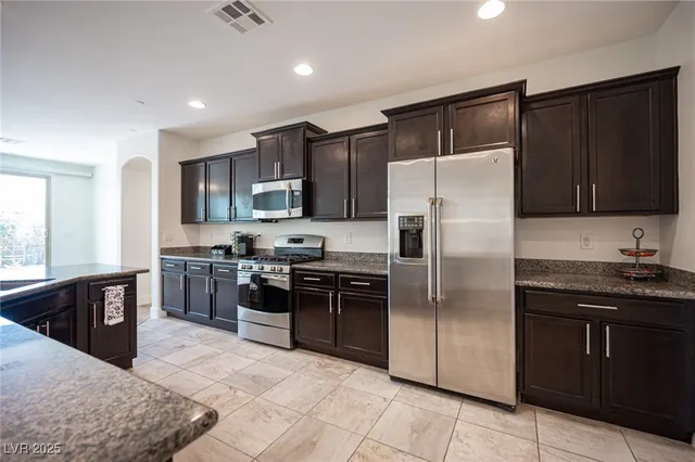 $634,999 | 1617 Meadow Bluffs Avenue, Henderson, NV 89014