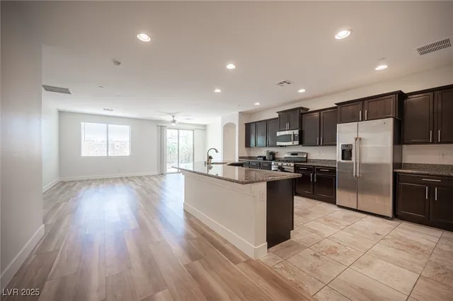 $634,999 | 1617 Meadow Bluffs Avenue, Henderson, NV 89014