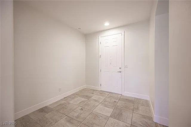 $634,999 | 1617 Meadow Bluffs Avenue, Henderson, NV 89014