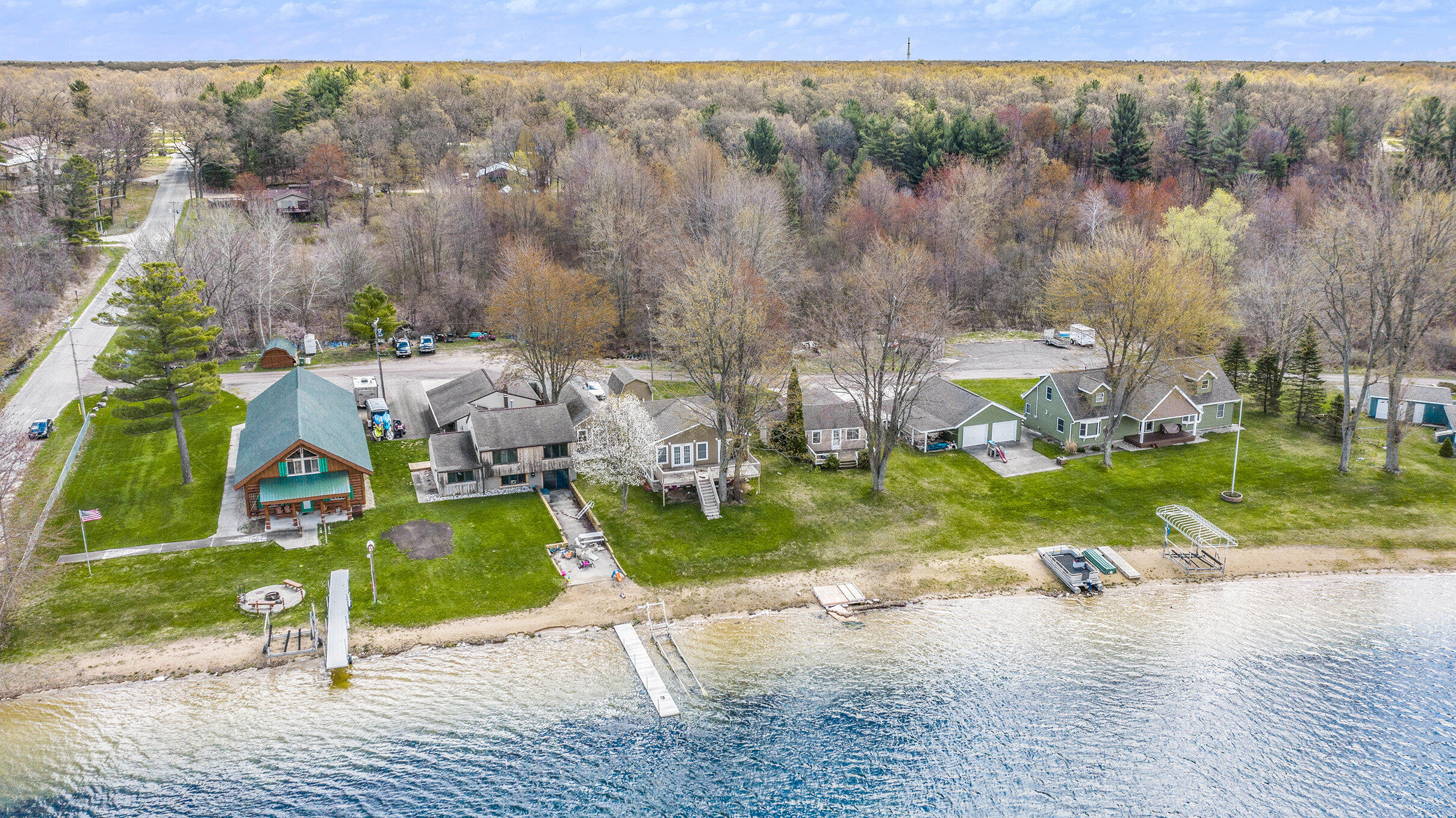 6117 Hubbard Road Muskegon, MI 49442 - Photo 42 of 50 045_dji_0950
