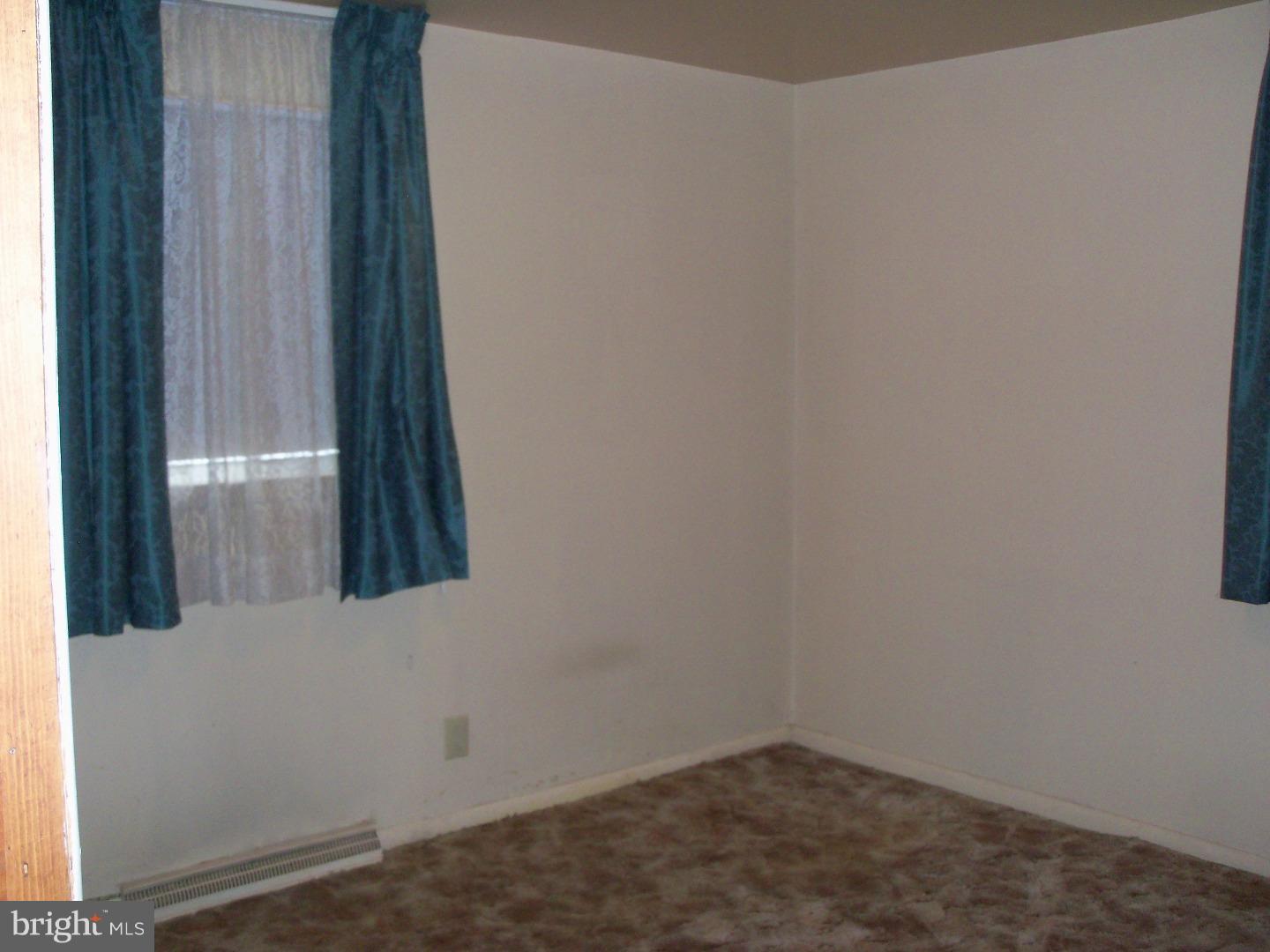 611 Cornwall Road Sewell, NJ 08080 - Photo 3 of 15