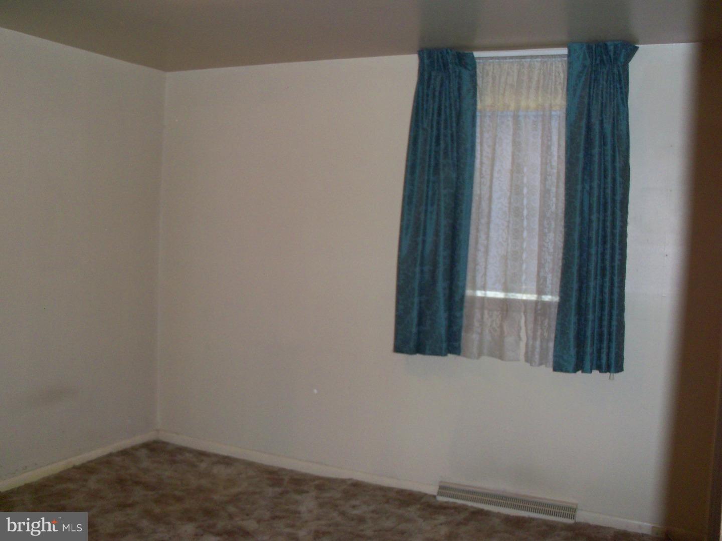 611 Cornwall Road Sewell, NJ 08080 - Photo 4 of 15