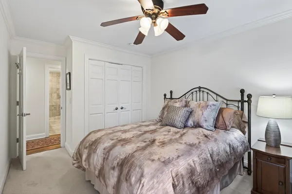 $449,900 | 2670 Commerce Boulevard, Unit 202, Mound, MN 55364