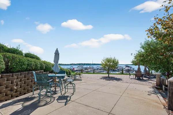 $449,900 | 2670 Commerce Boulevard, Unit 202, Mound, MN 55364