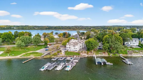 $449,900 | 2670 Commerce Boulevard, Unit 202, Mound, MN 55364