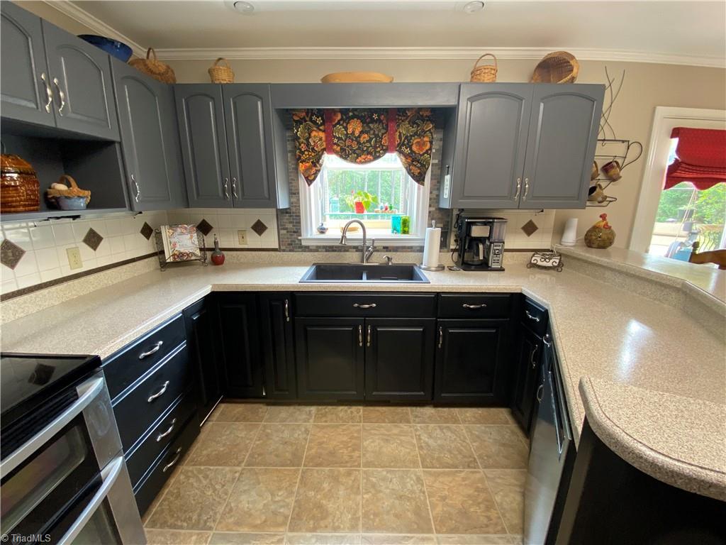 2784 Slate Road King, NC 27021 - Photo 13 of 49