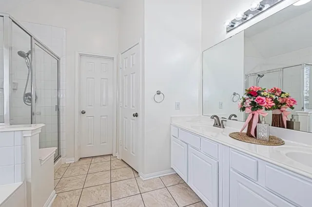 $2,400 | 3503 Darby Court, Pearland, TX 77584