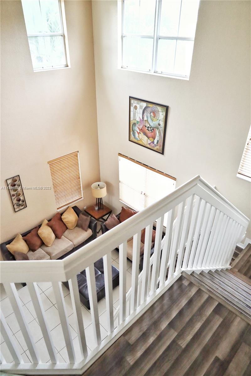 301 Southwest 87th Path Miami, FL 33174 - Photo 11 of 22 a view of a furniture