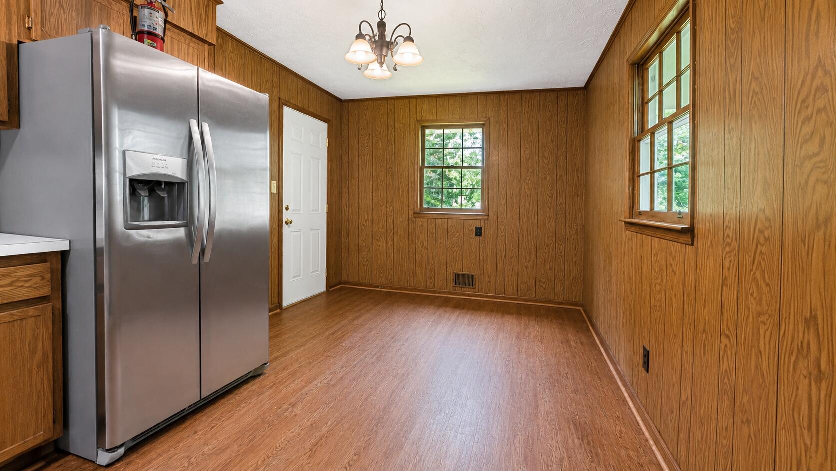 2197 Waring Road Northwest Dalton, GA 30721 - Photo 3 of 23 Kitchen Nook