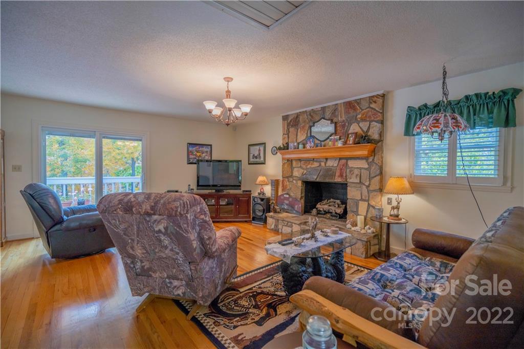 513 Lake Ridge Trail Denton, NC 27239 - Photo 5 of 46 Gallery Image 5