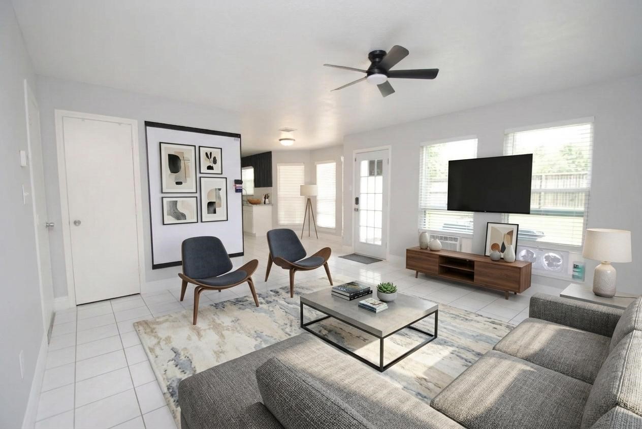 2542 Chestnut Mills Road Houston, TX 77067 - Photo 10 of 31 Gallery Image 10