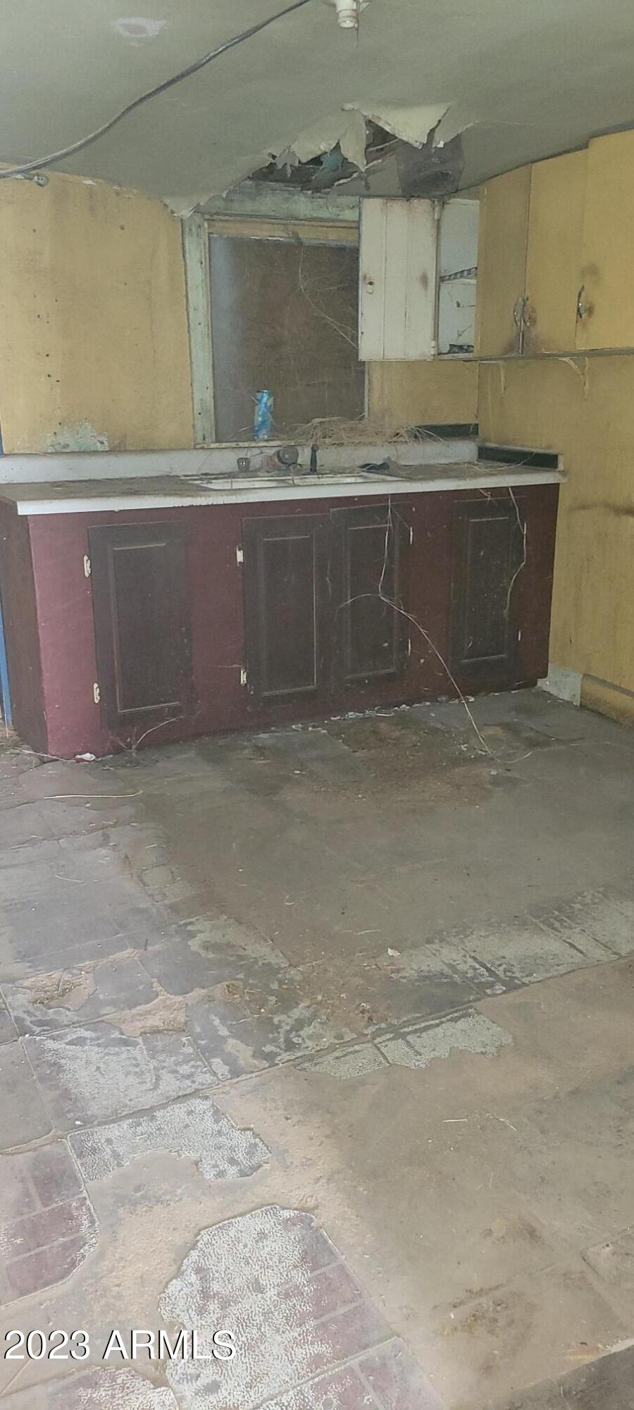 617 East 17th Street Douglas, AZ 85607 - Photo 15 of 43 20231017_131903