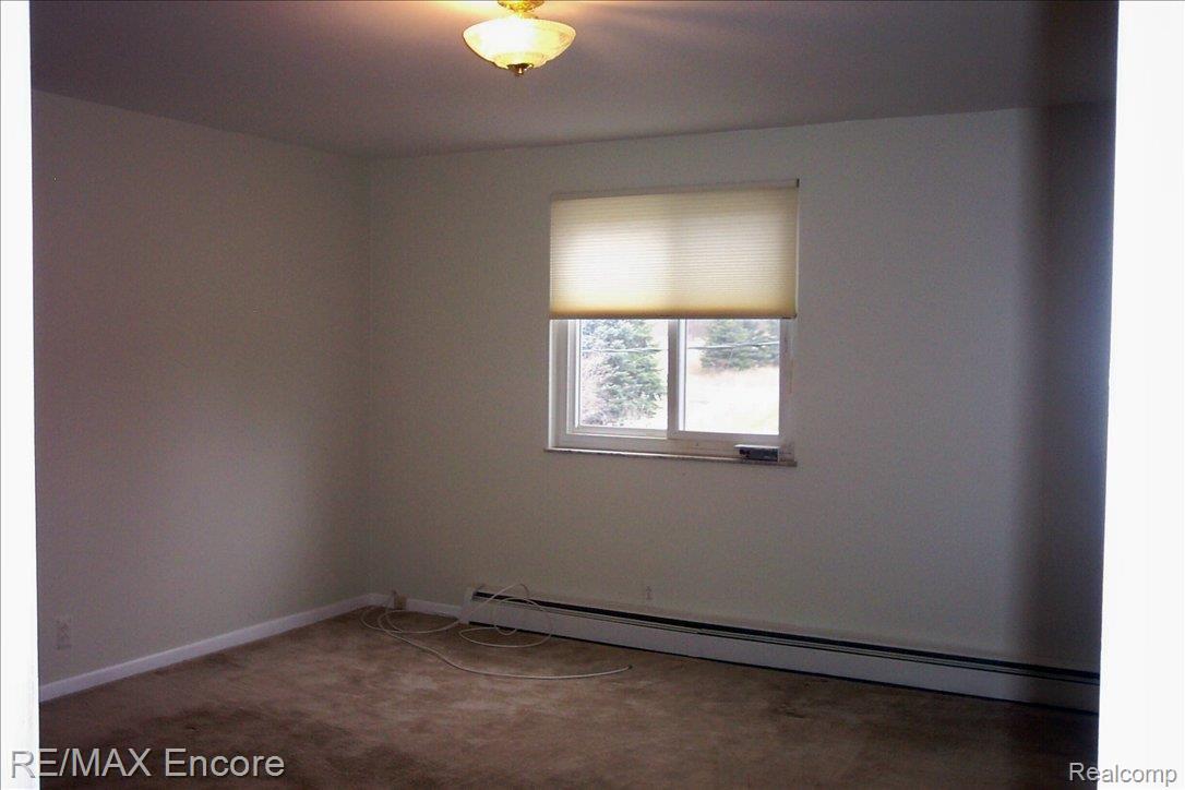 13300 Rattalee Lake Road Davisburg, MI 48350 - Photo 16 of 25 Bedroom