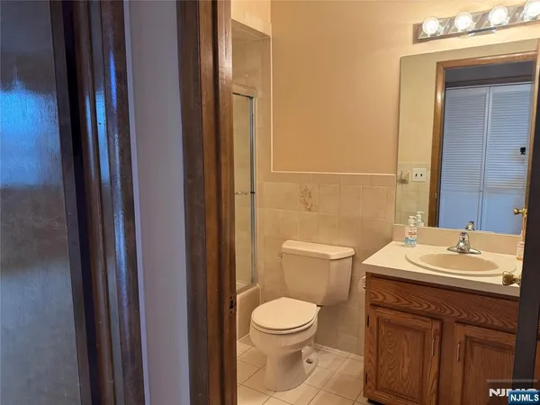 an empty room with window