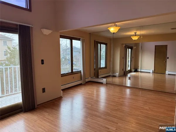 a view of empty room with window