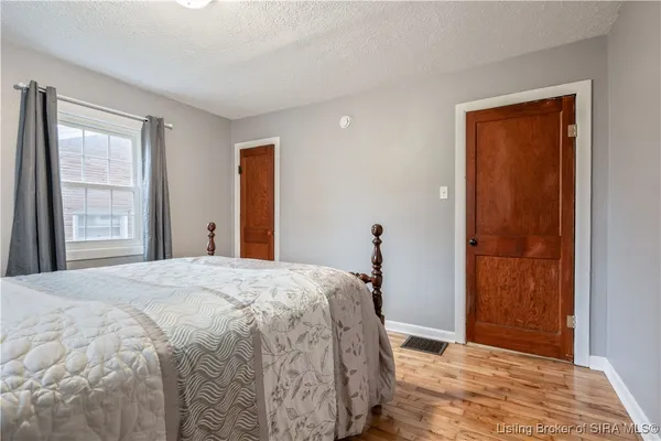 $229,000 | 1310 East 9th Street, Jeffersonville, IN 47130