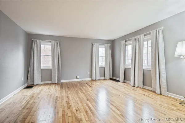 $229,000 | 1310 East 9th Street, Jeffersonville, IN 47130