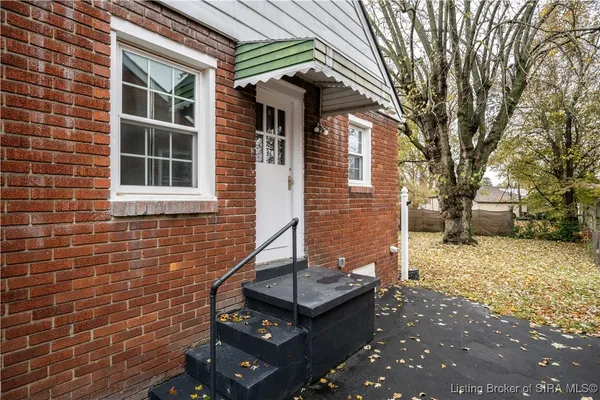 $229,000 | 1310 East 9th Street, Jeffersonville, IN 47130