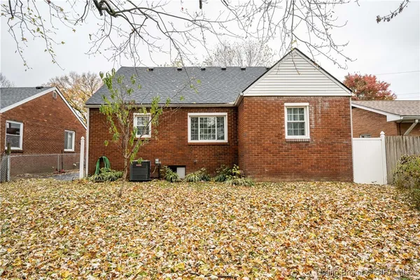 $229,000 | 1310 East 9th Street, Jeffersonville, IN 47130