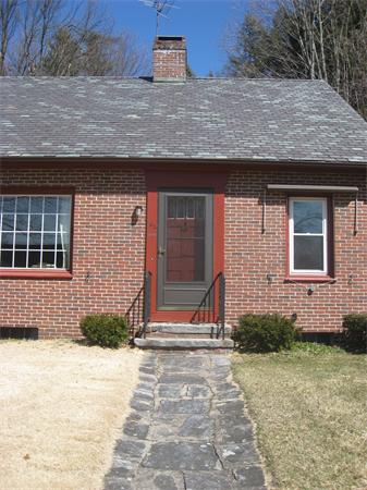 62 Blue Hills Road Amherst, MA 01002 - Photo 2 of 30 Gallery Image 2