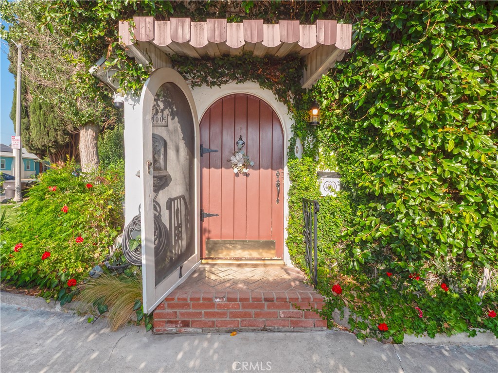 4600 Sunnyside Drive Riverside, CA 92506 - Photo 4 of 73