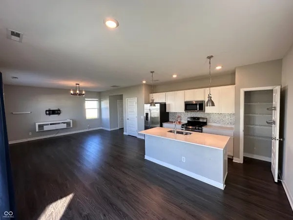 $2,200 | 418 Switchgrass Lane, Whiteland, IN 46184