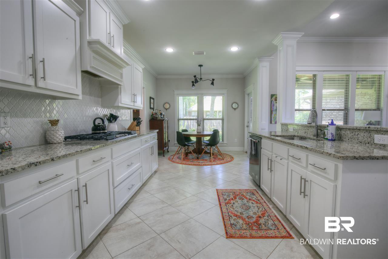 423 Rothley Avenue Fairhope, AL 36532 - Photo 10 of 28