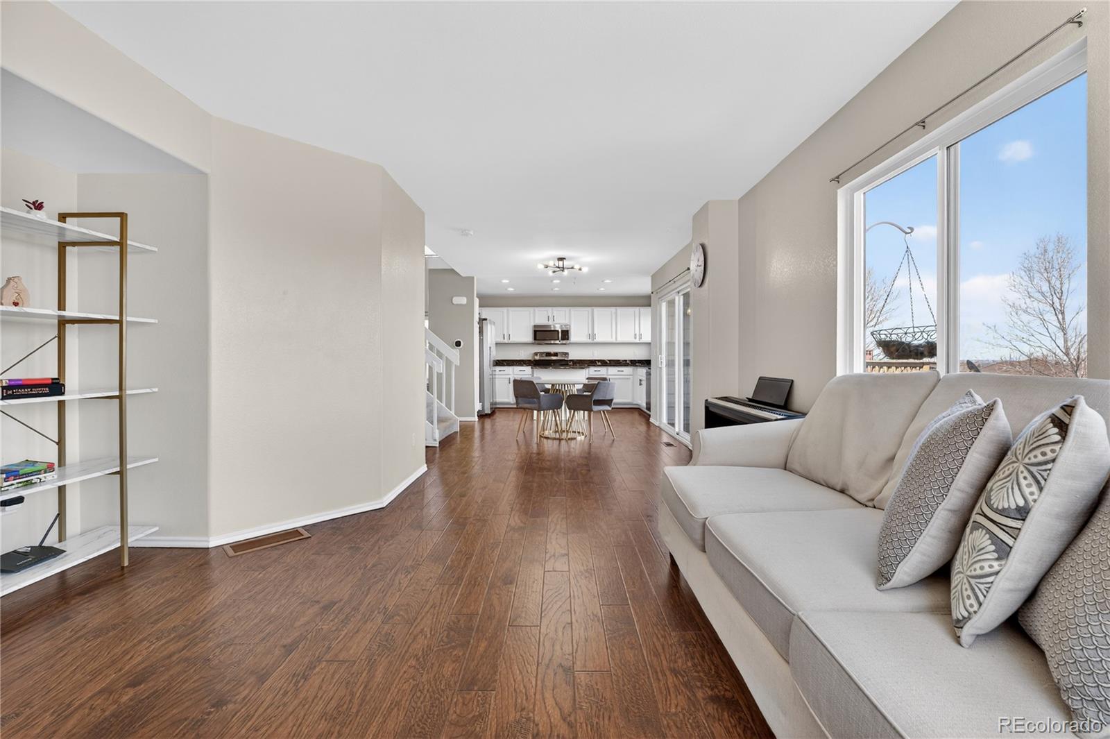 9719 Burberry Way Highlands Ranch, CO 80129 - Photo 12 of 36