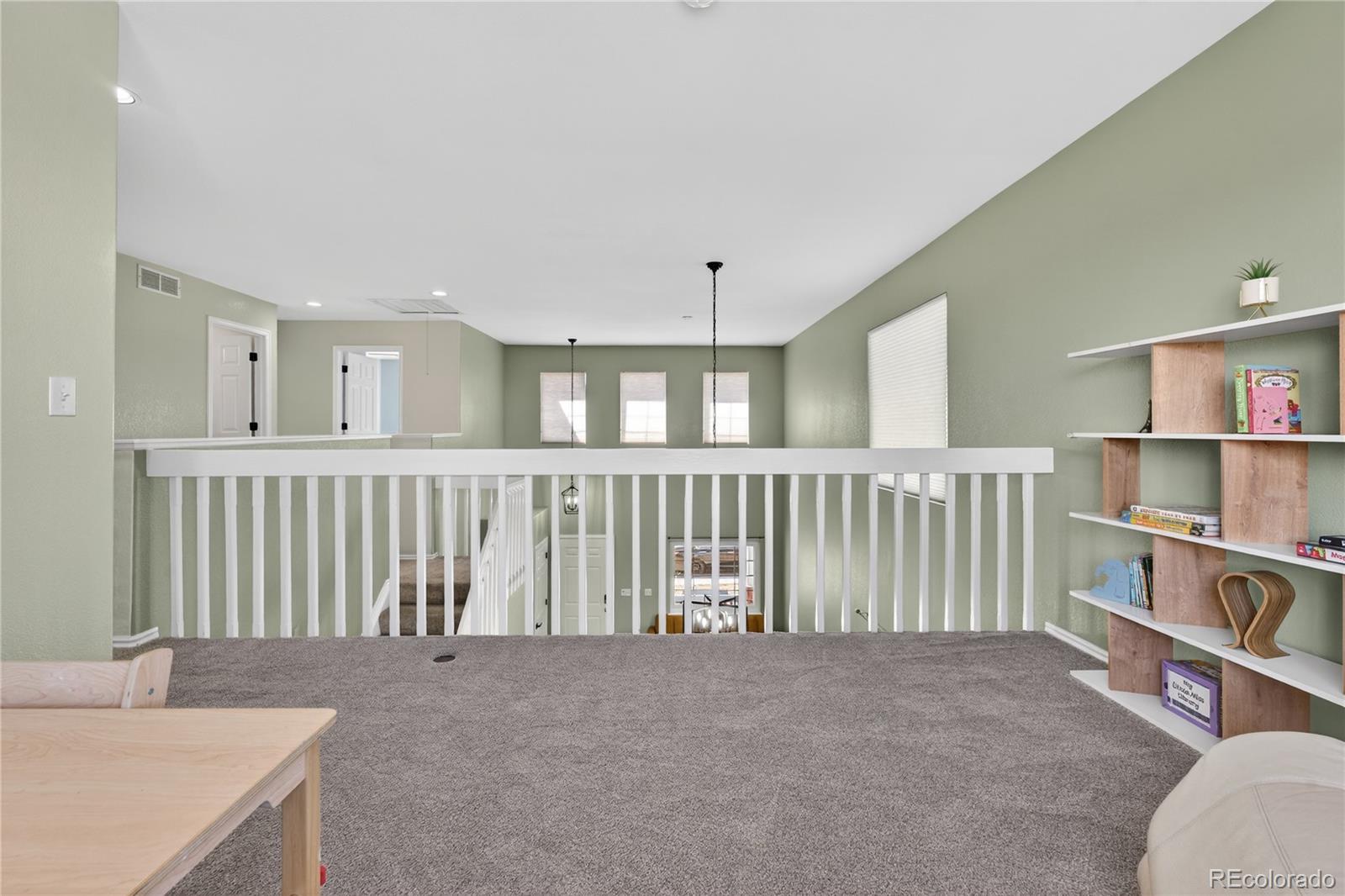 9719 Burberry Way Highlands Ranch, CO 80129 - Photo 15 of 36