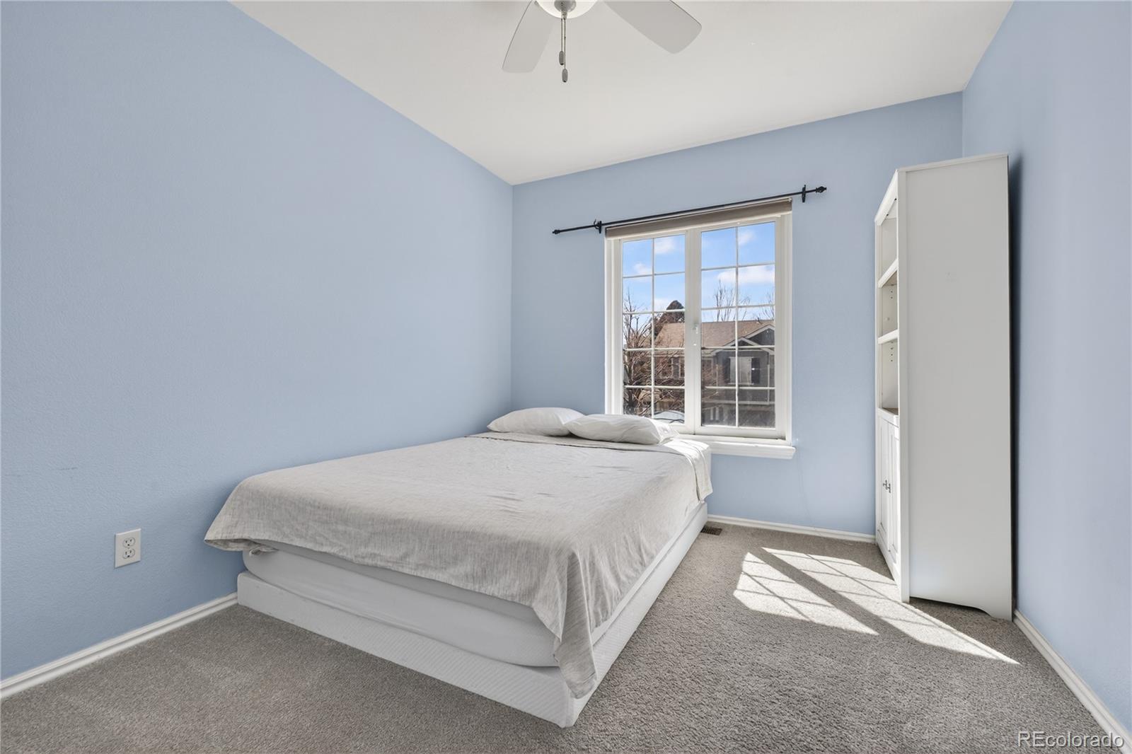 9719 Burberry Way Highlands Ranch, CO 80129 - Photo 19 of 36