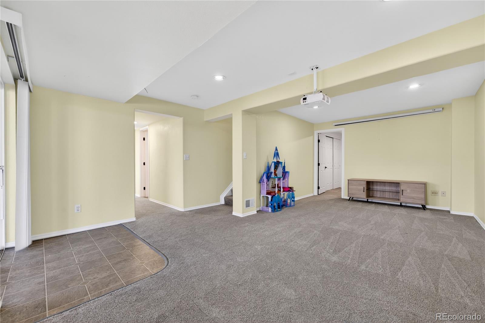 9719 Burberry Way Highlands Ranch, CO 80129 - Photo 23 of 36