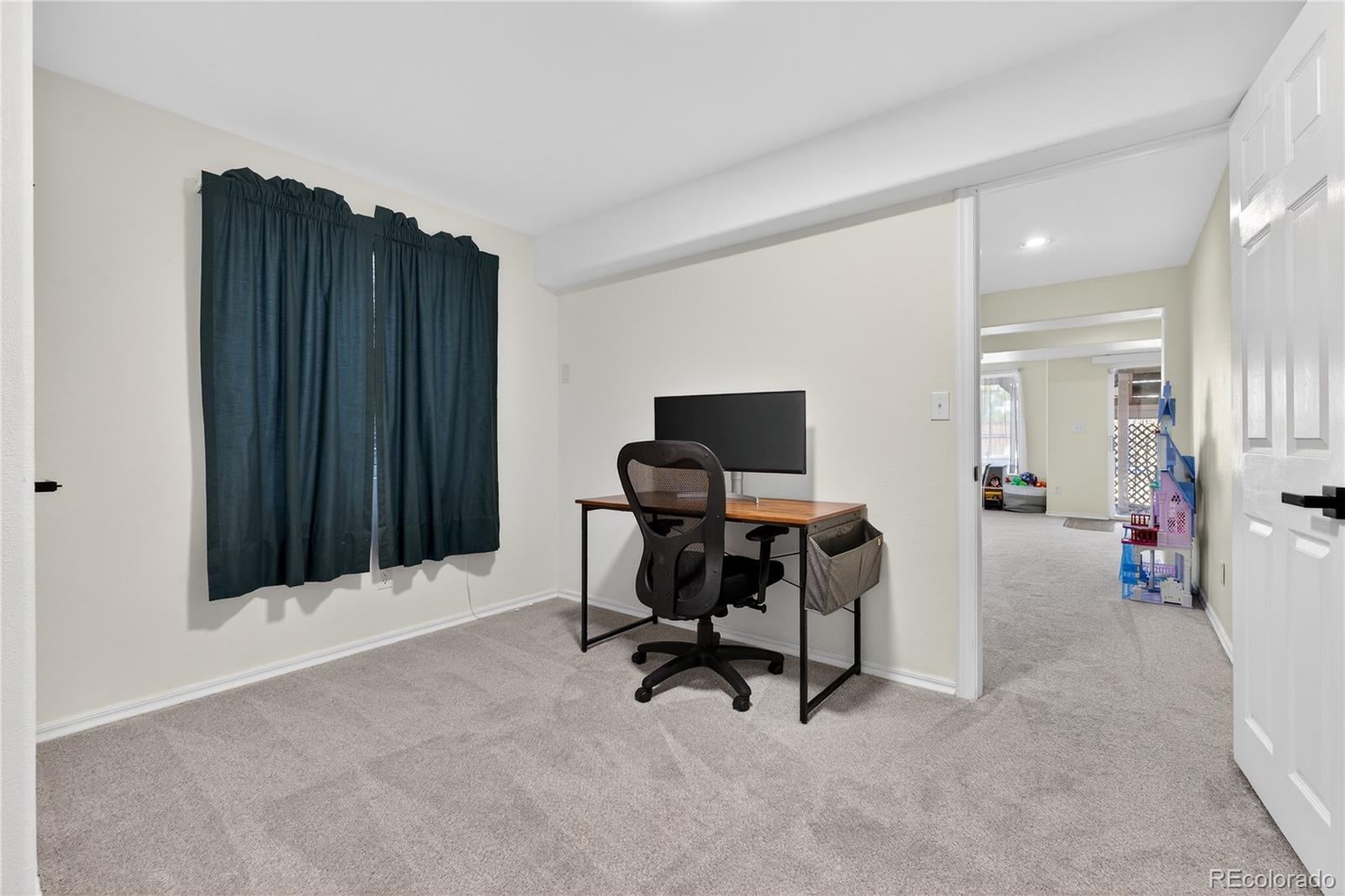 9719 Burberry Way Highlands Ranch, CO 80129 - Photo 25 of 36