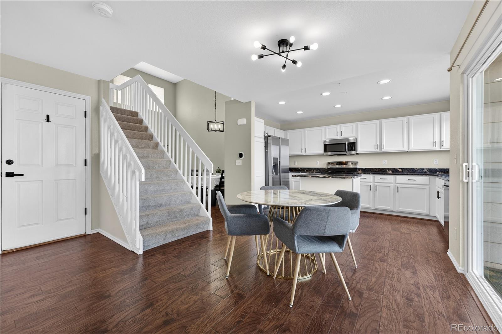 9719 Burberry Way Highlands Ranch, CO 80129 - Photo 7 of 36