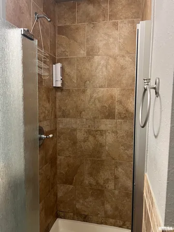 $175,000 | 236 West Grant Street, Macomb, IL 61455