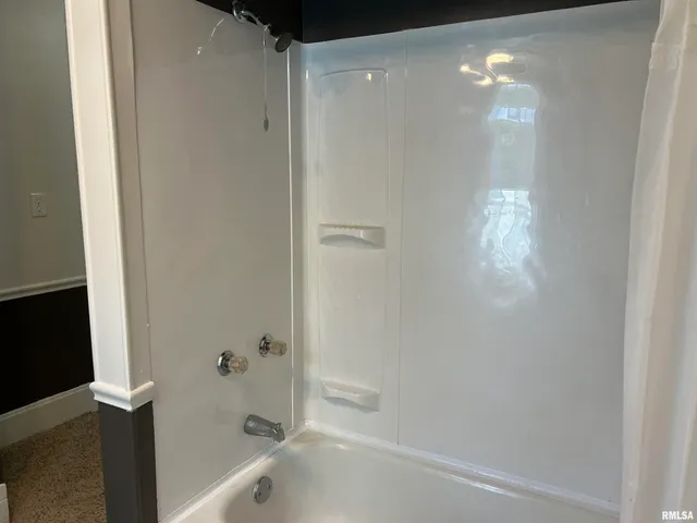 $175,000 | 236 West Grant Street, Macomb, IL 61455