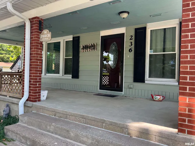 $175,000 | 236 West Grant Street, Macomb, IL 61455