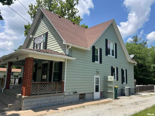 $175,000 | 236 West Grant Street, Macomb, IL 61455
