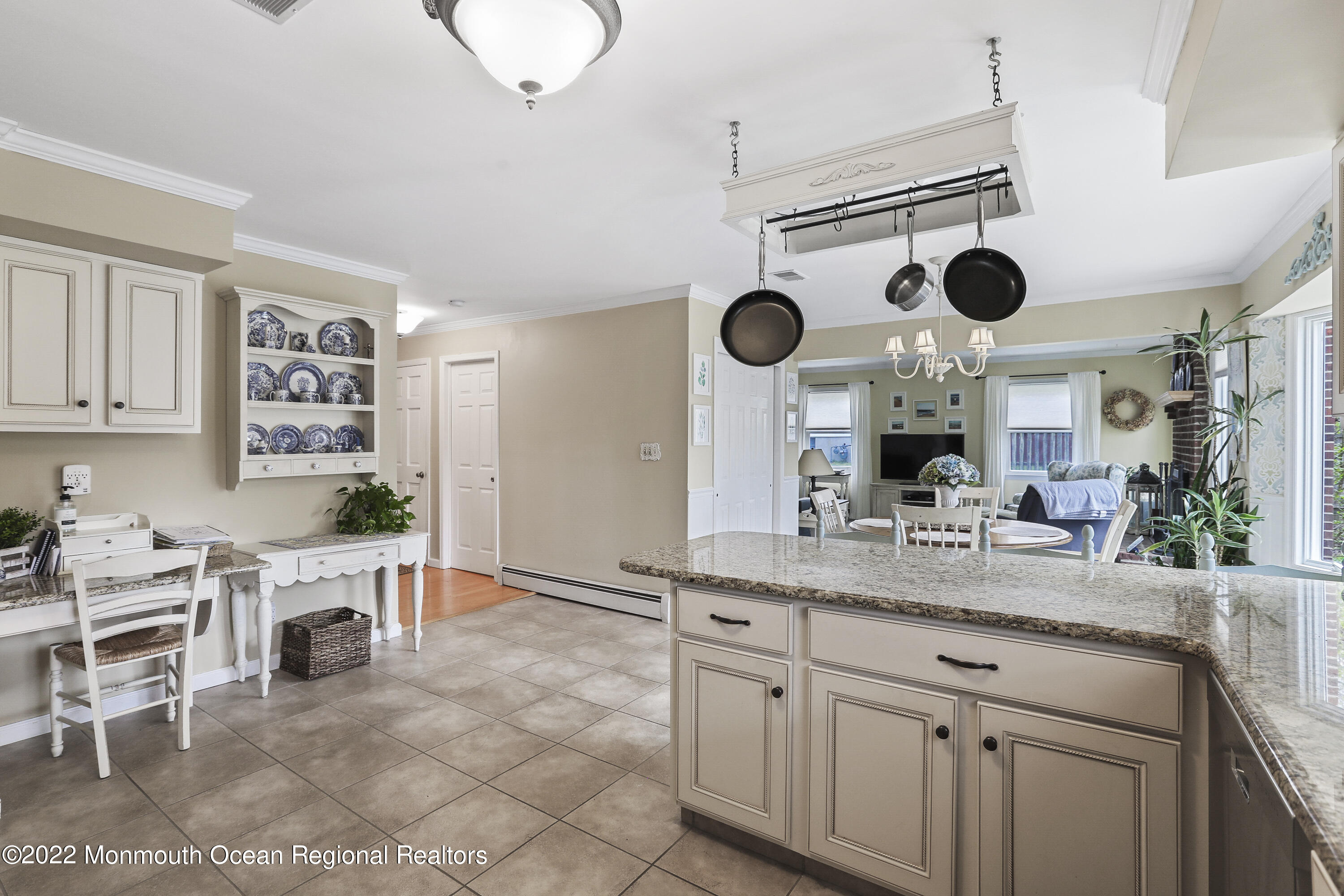 7 Rowena Road Manalapan, NJ 07726 - Photo 13 of 38 1T3A6240