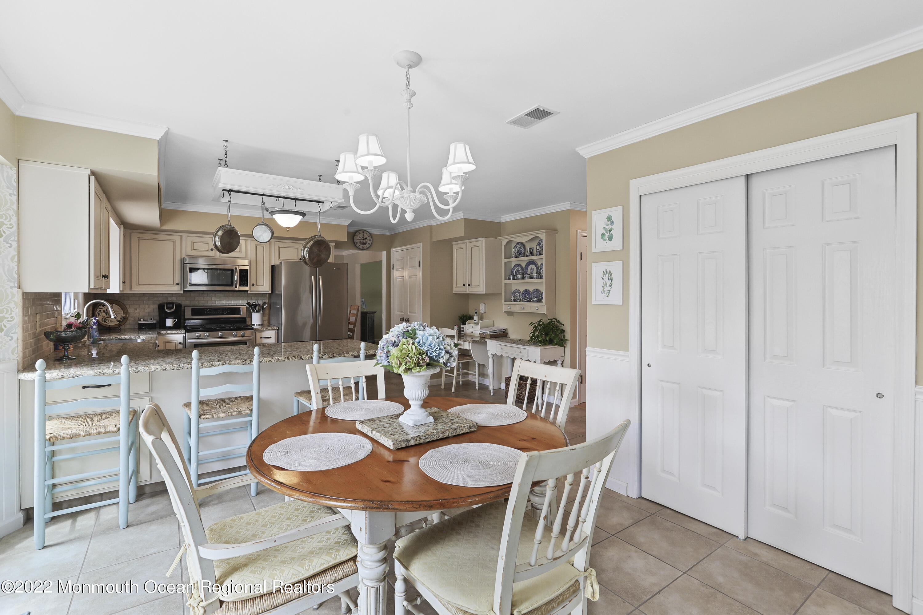 7 Rowena Road Manalapan, NJ 07726 - Photo 15 of 38 1T3A6250