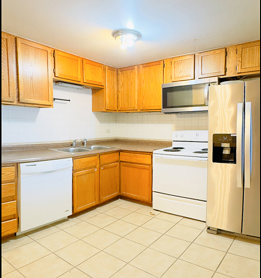 2015 South Finley Road, Unit 812 Lombard, IL 60148 - Photo 8 of 13